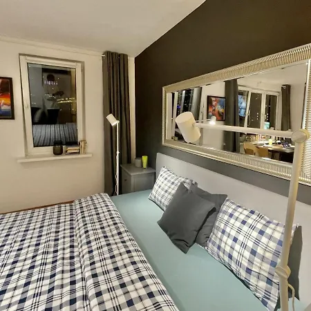 4 Metro Wifi 70'tv Netflix Appletv Apartment *