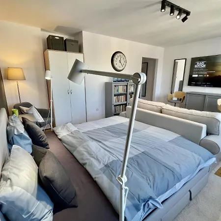 4 Metro Wifi 70'tv Netflix Appletv *