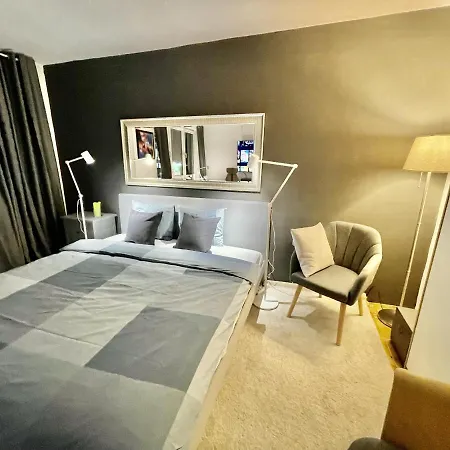 4 Metro Wifi 70'tv Netflix Appletv Appartement