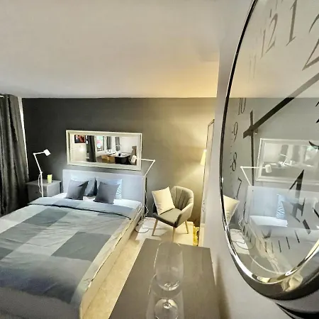 4 Metro Wifi 70'tv Netflix Appletv Appartement