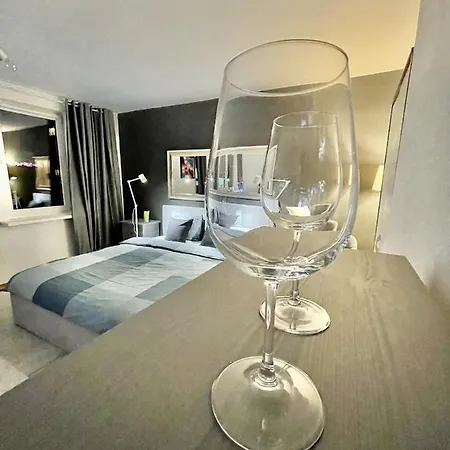 4 Metro Wifi 70'tv Netflix Appletv Appartement *