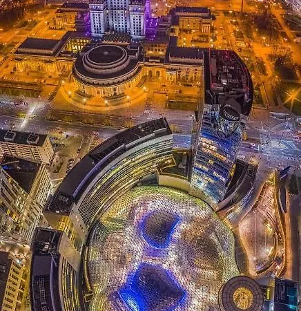 4 Metro Wifi 70'tv Netflix Appletv * Varsavia