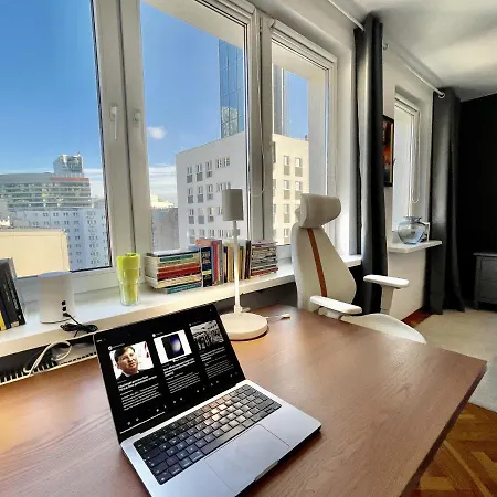 4 Metro Wifi 70'tv Netflix Appletv Appartamento Varsavia